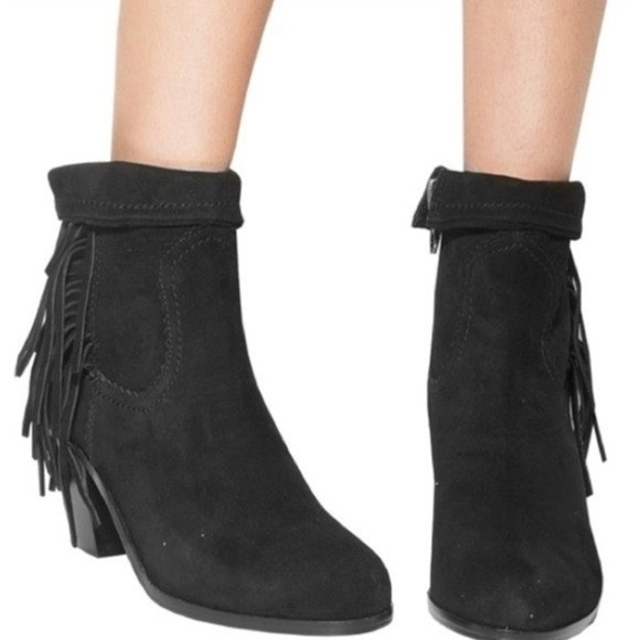 Sam Edelman Shoes - Sam Edelman Louie Black Fringed Suede Ankle Bootie 8.5